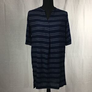 Ellos navy blue size 10 v neck tunic easy care